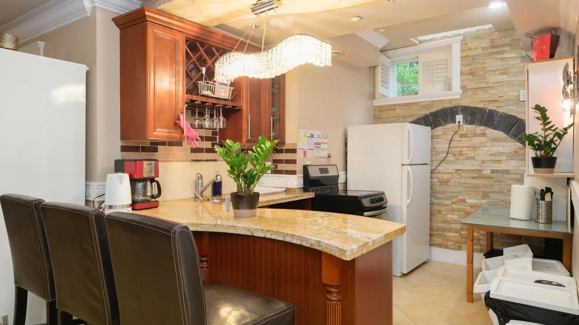 Oakridge Luxury Homestay Vancouver