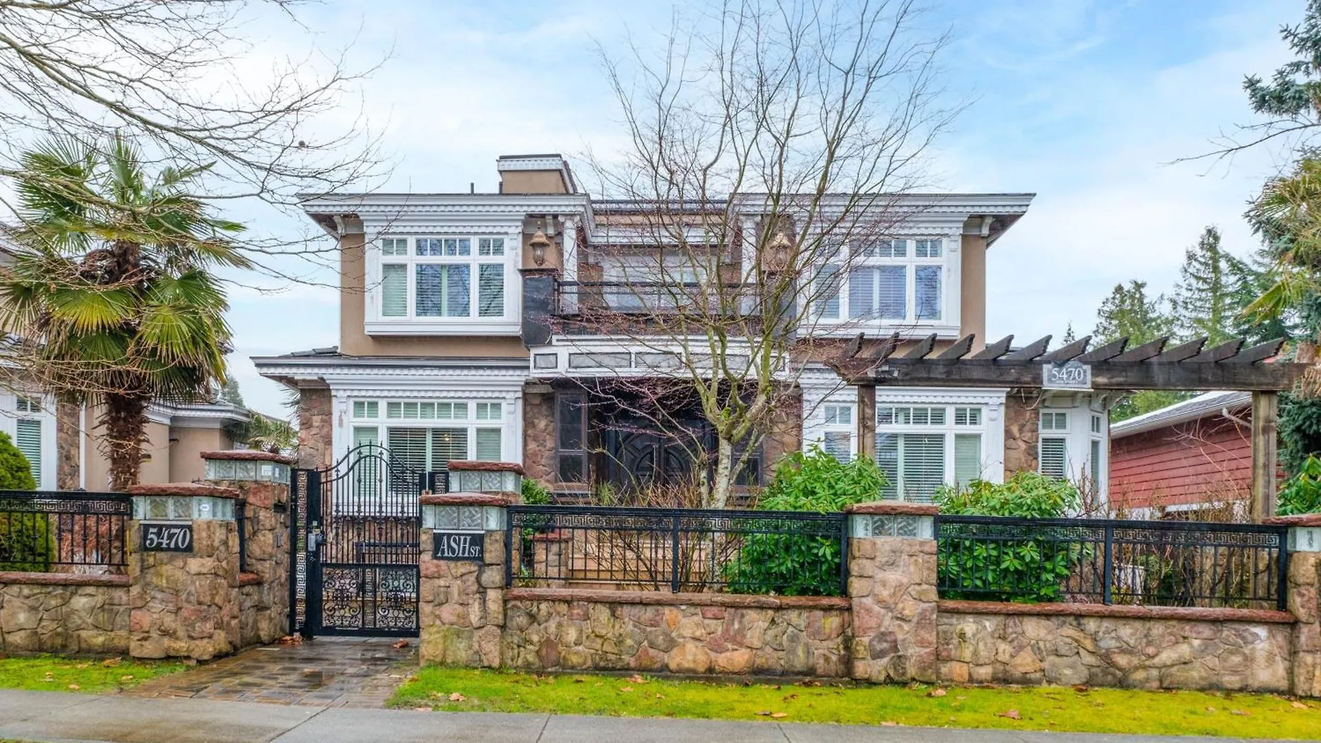 Oakridge Luxury Homestay Vancouver